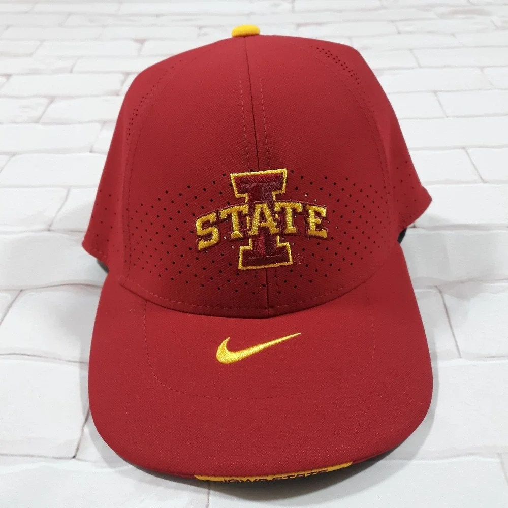 Nike Legacy 91 Iowa State Cyclones Hat Cap Strapback Adjustable Dri-Fit Red